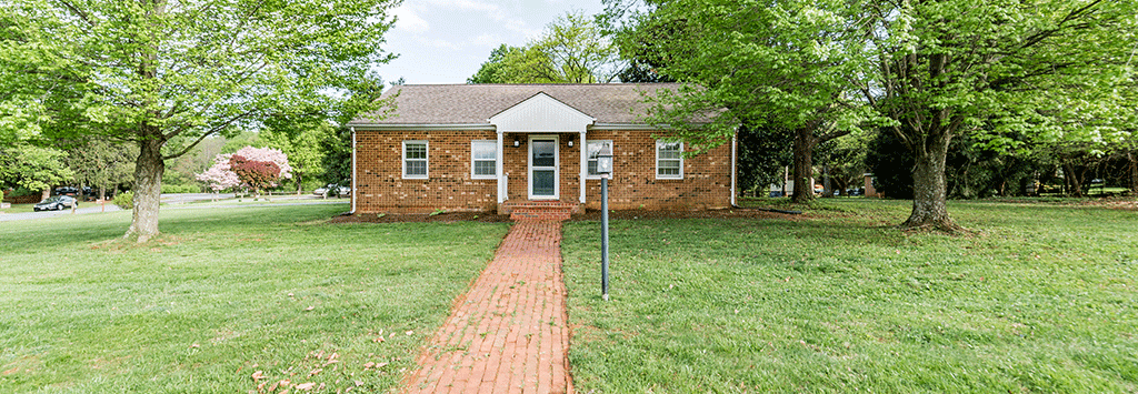 201 FOXHALL DR. FOREST, VA 24551