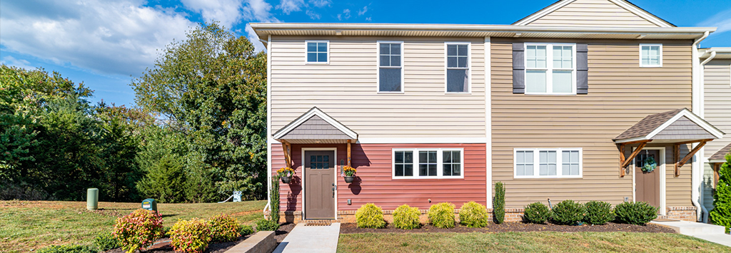 1185 COMMONWEALTH CIR, FOREST, VA 24551